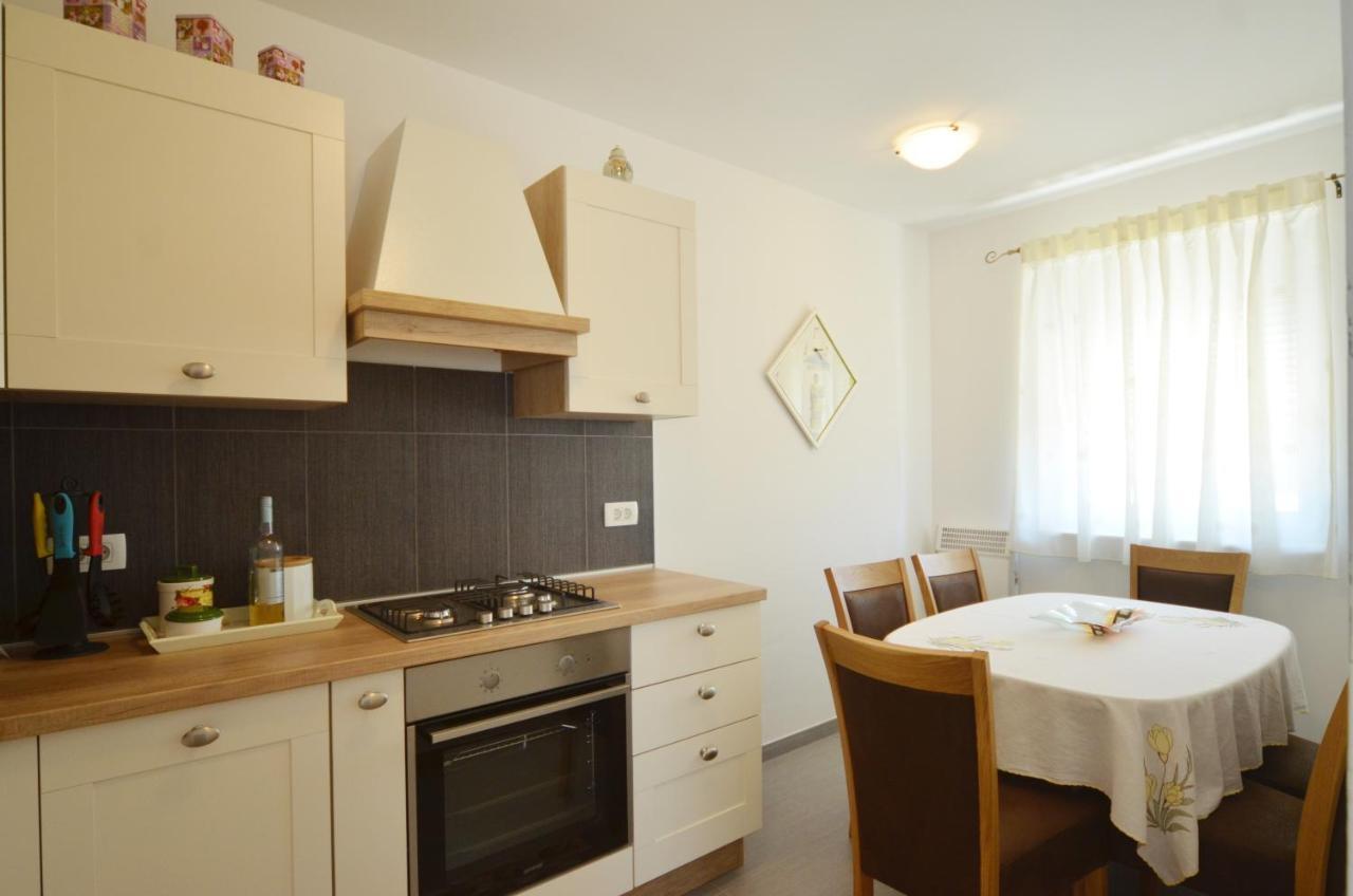 Emma Apartmán *